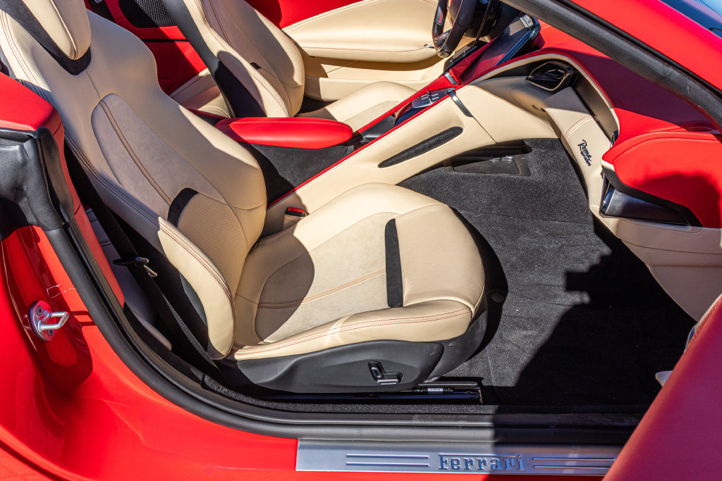 Certified 2025 Ferrari Roma Spider RWD image 53