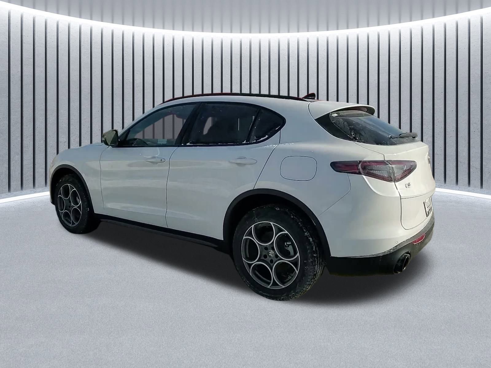 New 2025 Alfa Romeo Stelvio Sprint image 10