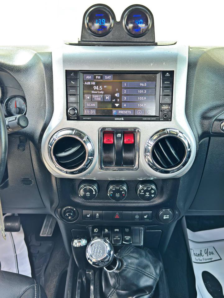 Used 2016 Jeep Wrangler Sahara AWD/4WD image 16
