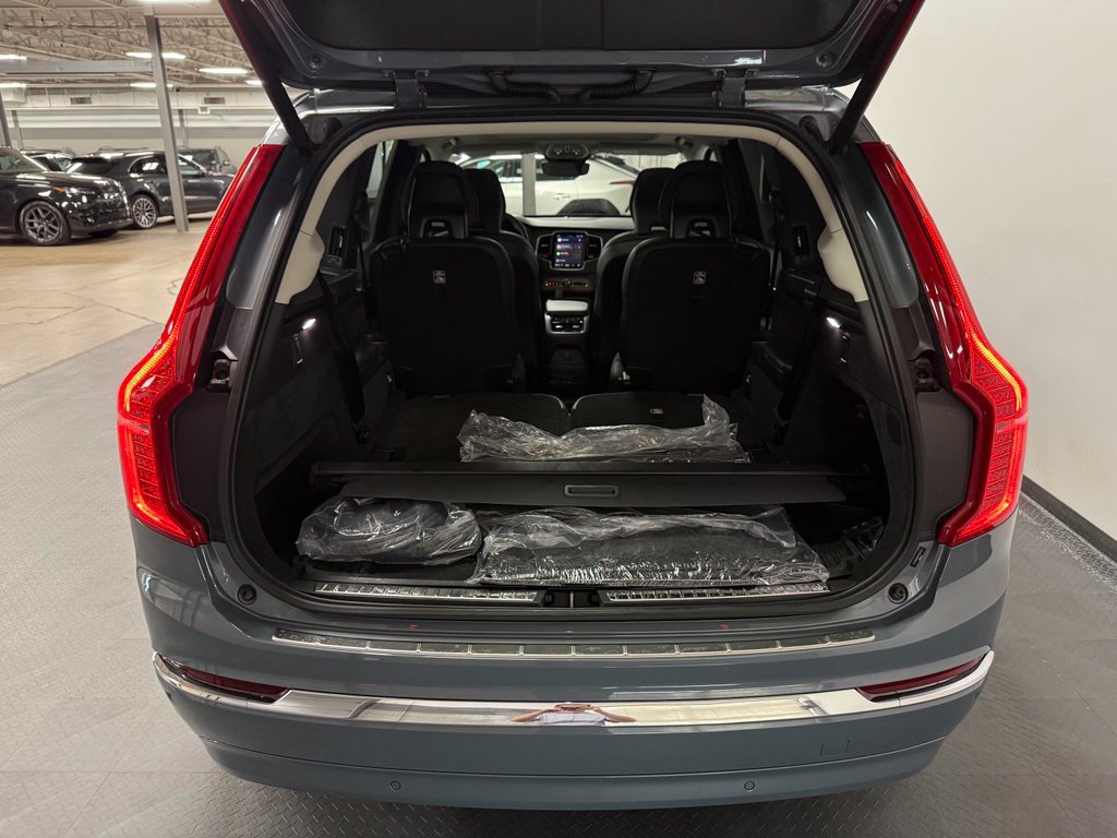 Used 2023 Volvo XC90 T8 Plus w/ Protection Package Premier AWD/4WD image 17