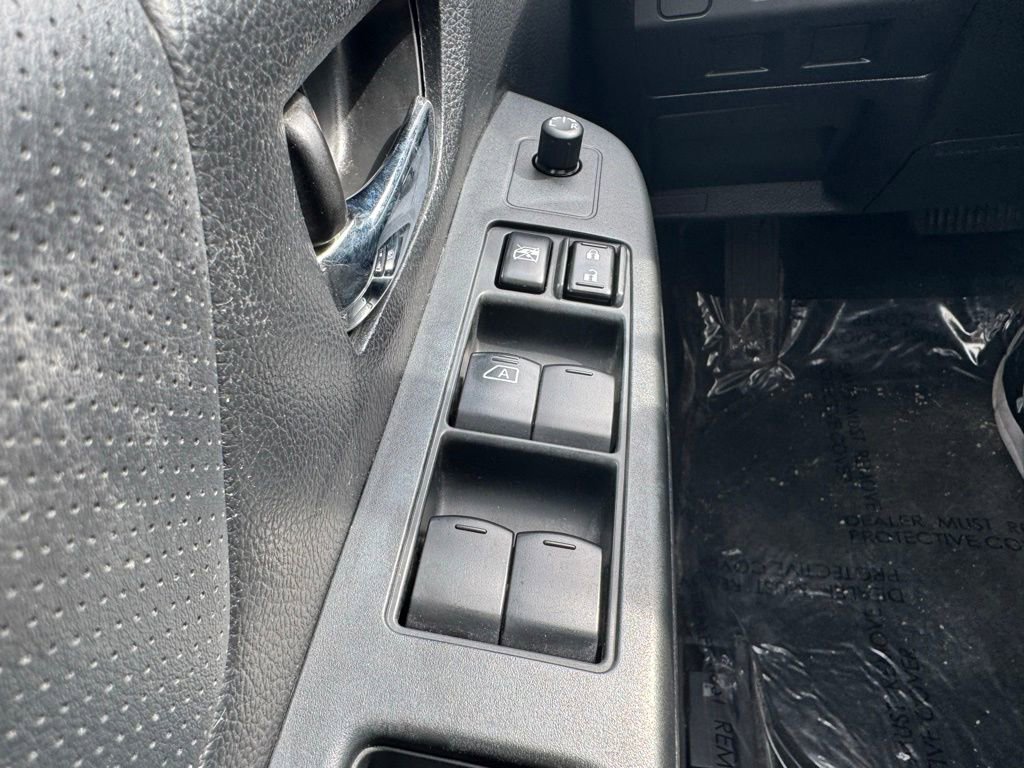 Used 2013 Subaru Crosstrek 2.0i Limited AWD/4WD image 31