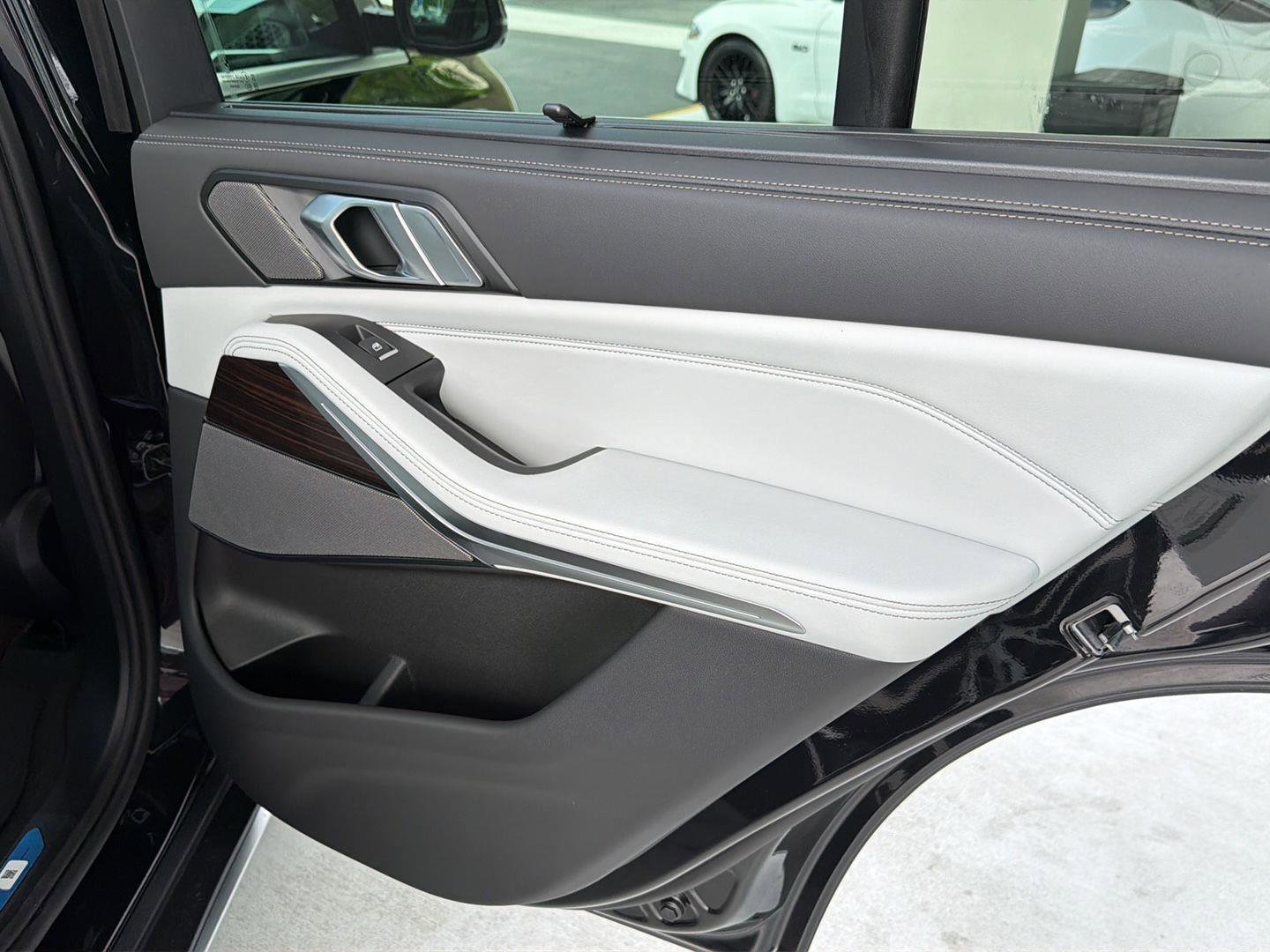 New 2026 BMW X5 sDrive40i RWD image 16