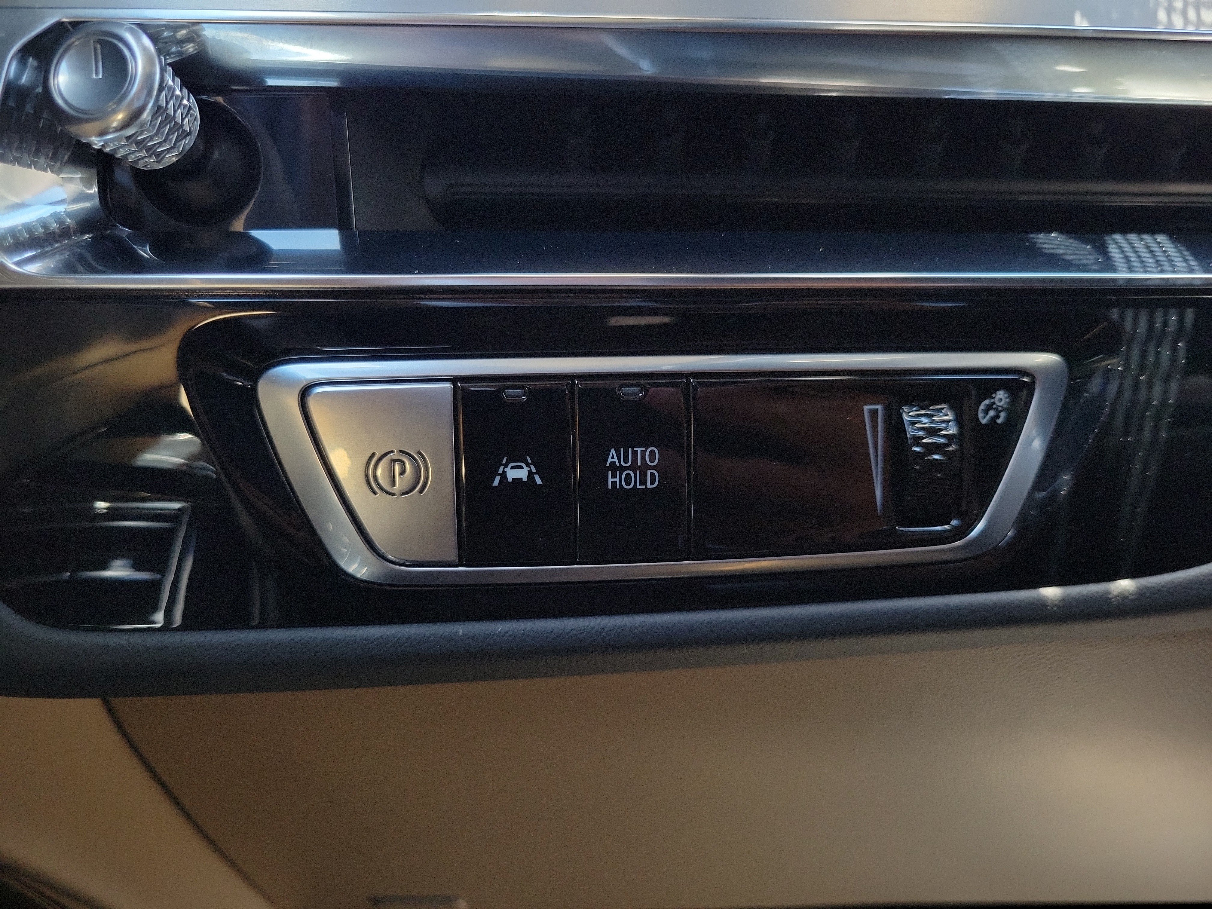 Certified 2025 Cadillac Lyriq Sport w/ Nappa Leather Package RWD image 26