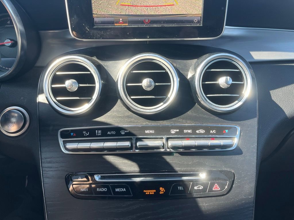 Used 2019 Mercedes-Benz GLC 300 w/ AMG Line image 19