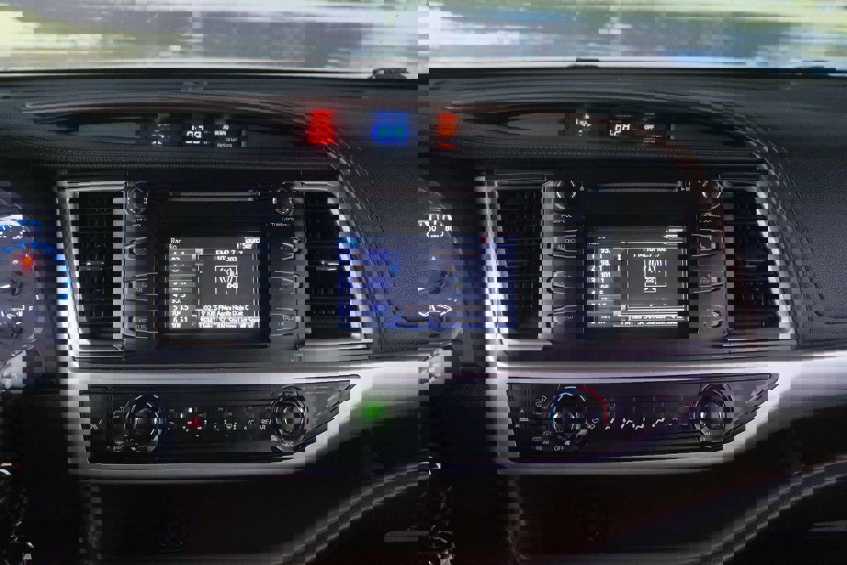 Used 2017 Toyota Highlander LE image 20