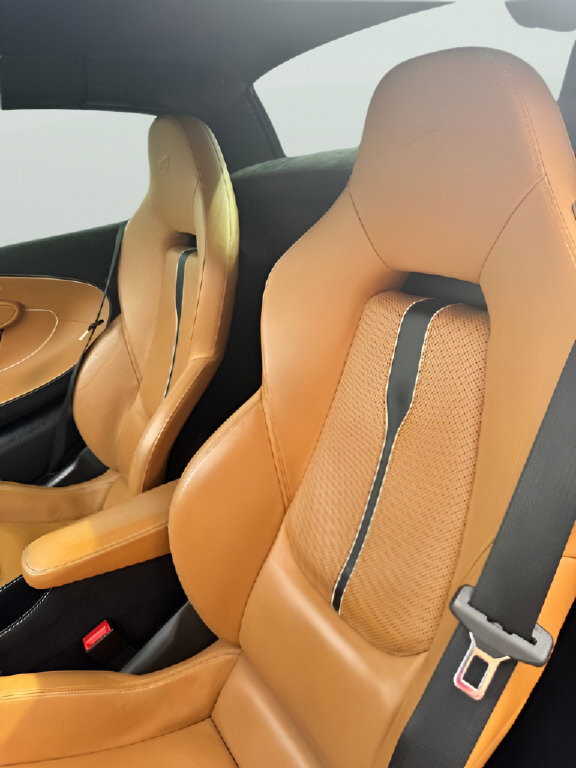 Used 2019 McLaren 570S Spider image 26