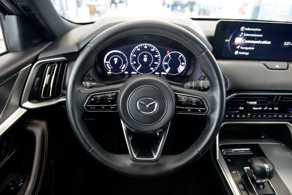 Certified 2025 MAZDA CX-70 Plug-In Hybrid w/ Premium Plus AWD/4WD image 18
