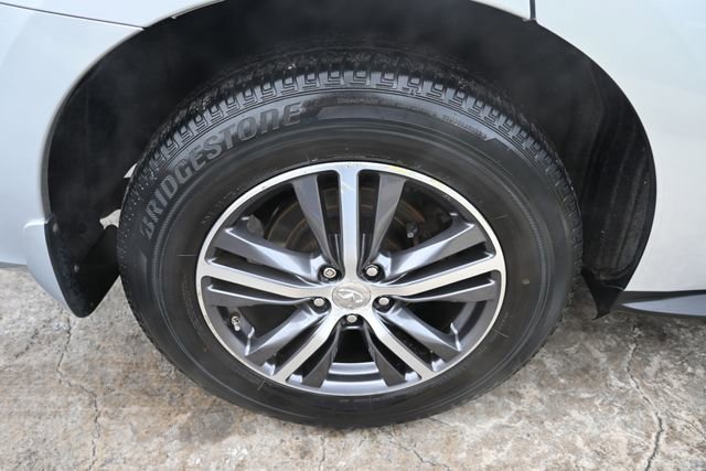 Used 2019 INFINITI QX60 Luxe w/ Essential Package image 12