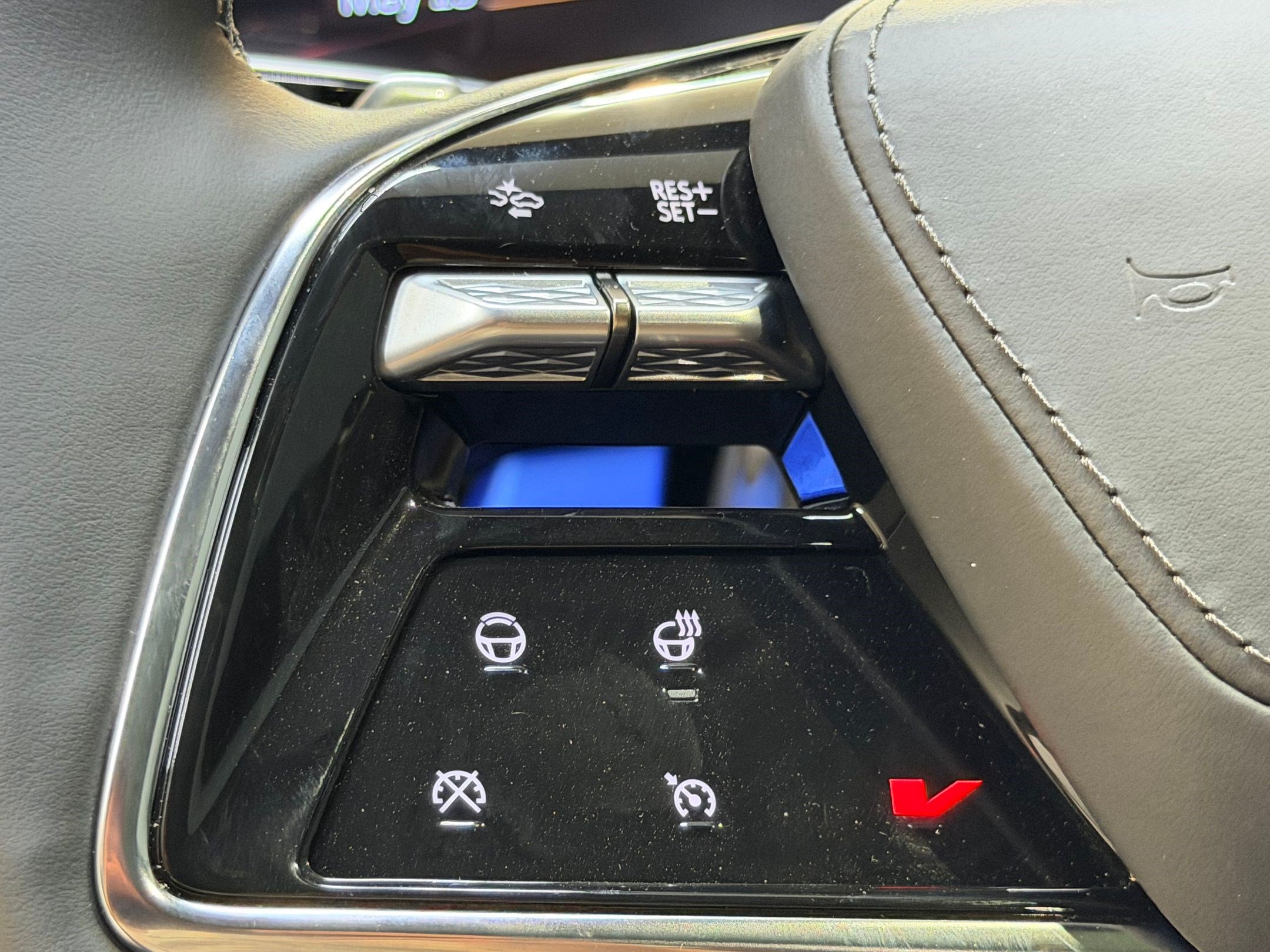 New 2026 Cadillac Optiq V AWD/4WD image 31