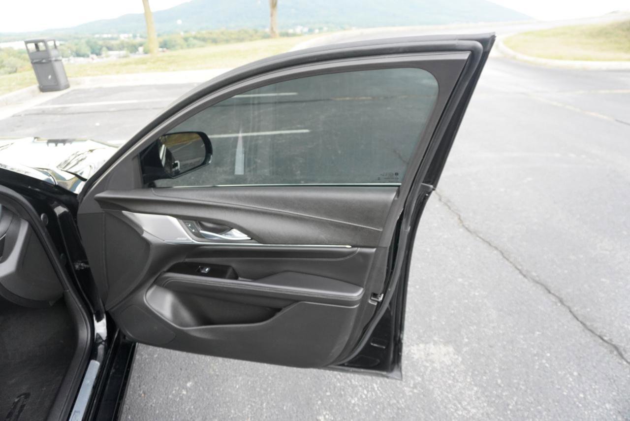 Used 2020 Cadillac CT4 Luxury w/ Sun And Sound Package RWD image 18