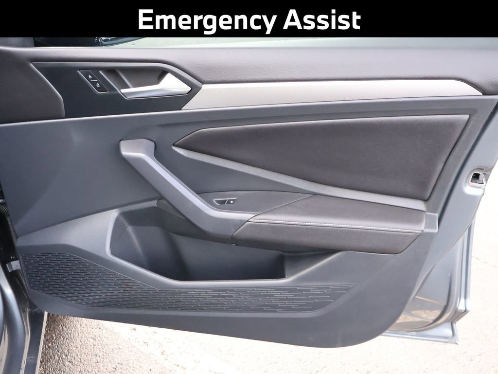 Used 2023 Volkswagen Jetta Sport image 13