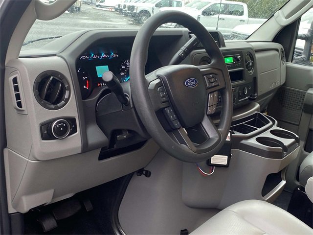 Used 2024 Ford E-350 and Econoline 350 Super Duty w/ Power Windows & Locks Group image 8