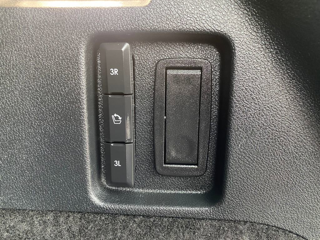 Used 2024 Lincoln Aviator Reserve w/ Equipment Group 201A image 5