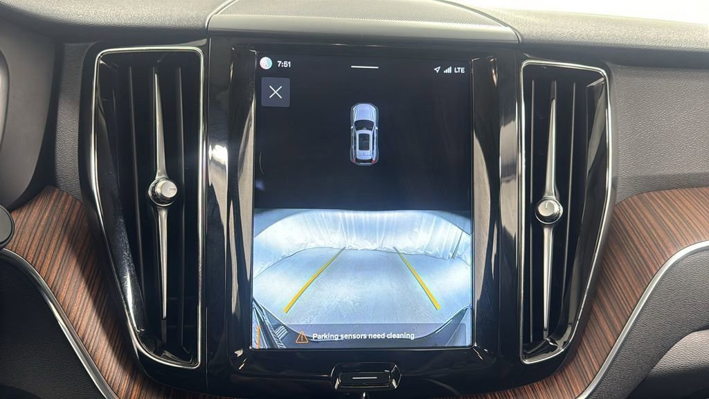 Used 2023 Volvo XC60 B5 Plus w/ Climate Package image 25