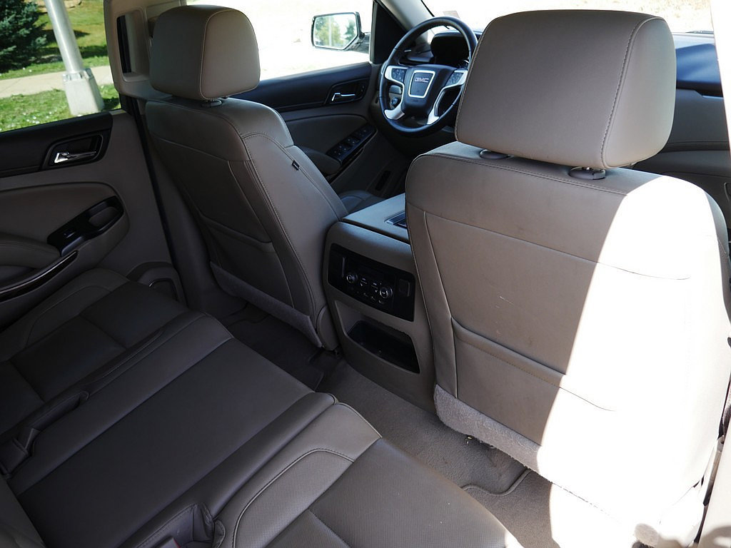 Used 2019 GMC Yukon XL SLT w/ Open Road Package AWD/4WD image 65