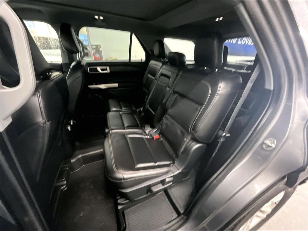 Used 2021 Ford Explorer XLT w/ Equipment Group 202A image 15