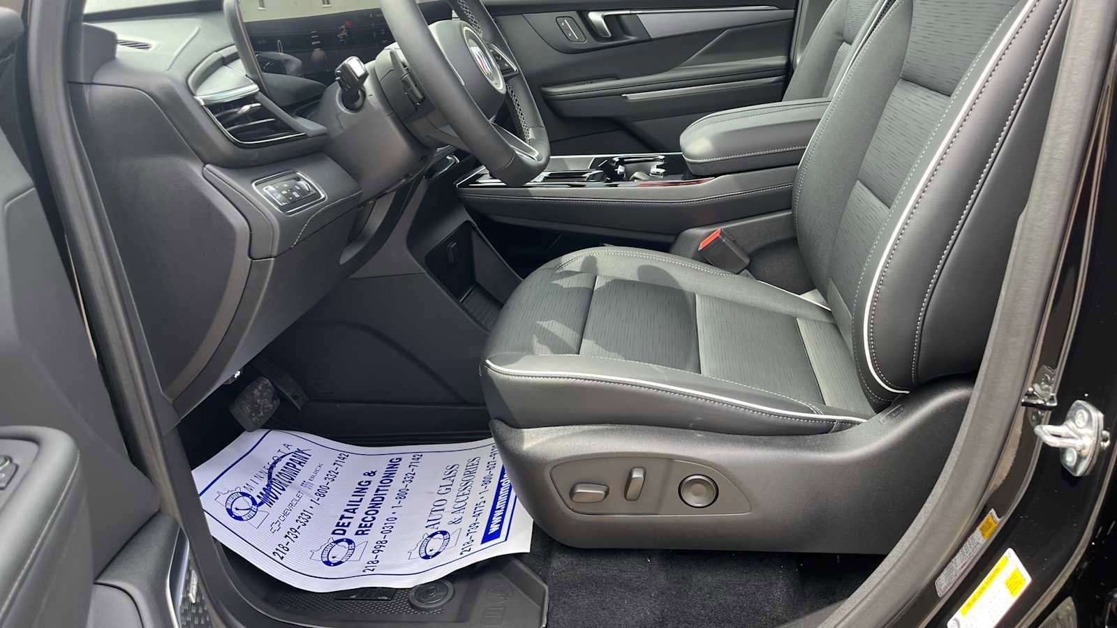 New 2026 Buick Enclave Sport Touring w/ Power Package image 7