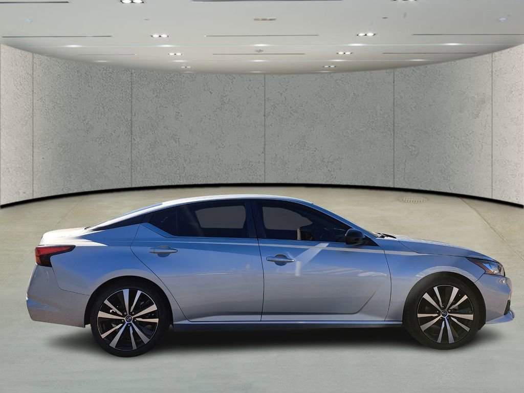 Used 2022 Nissan Altima 2.5 SR image 4