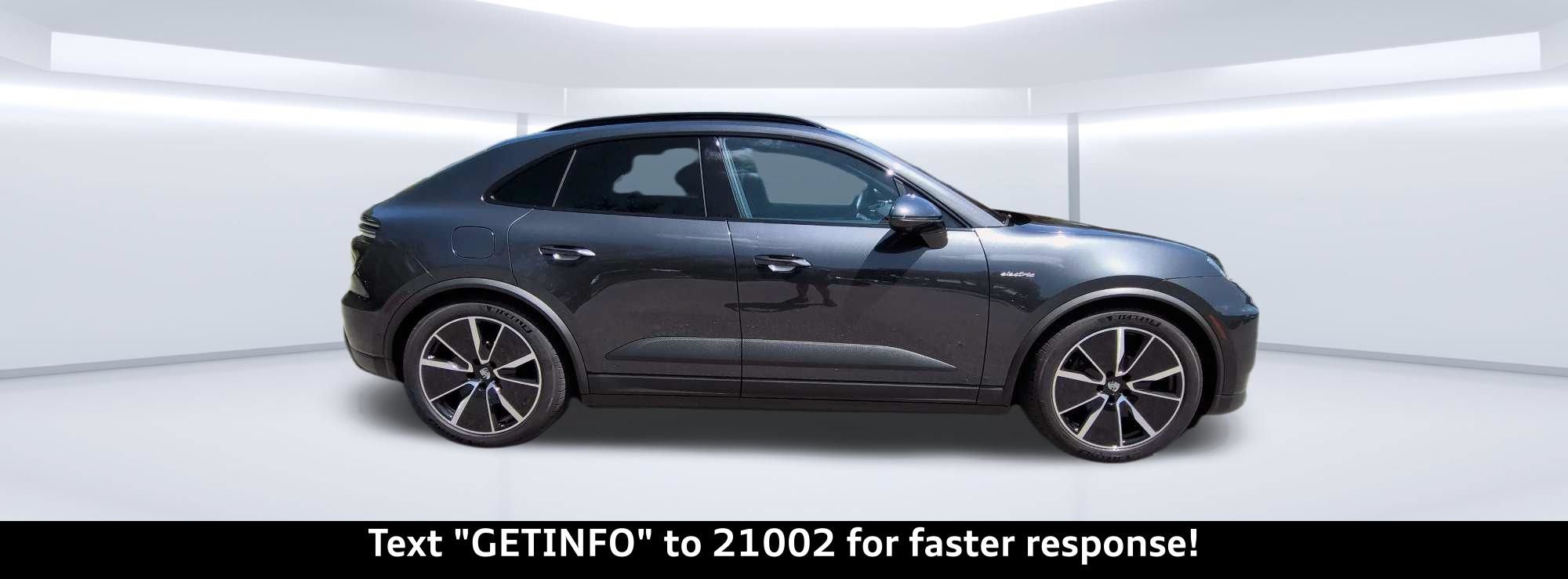 Used 2025 Porsche Macan Electric RWD image 37
