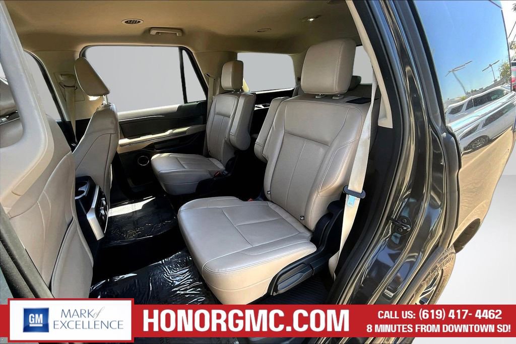 Used 2024 Ford Expedition XLT image 21
