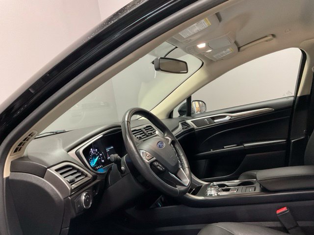 Used 2018 Ford Fusion Energi SE FWD image 17
