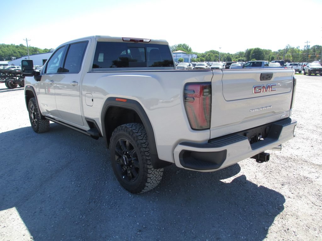 New 2026 GMC Sierra 2500 AT4 w/ AT4 Premium Plus Package AWD/4WD image 9