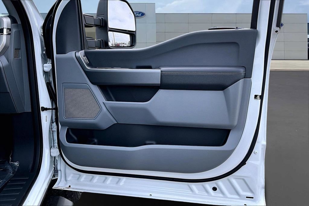 New 2025 Ford F350 XLT w/ 360-Degree Camera Package image 27