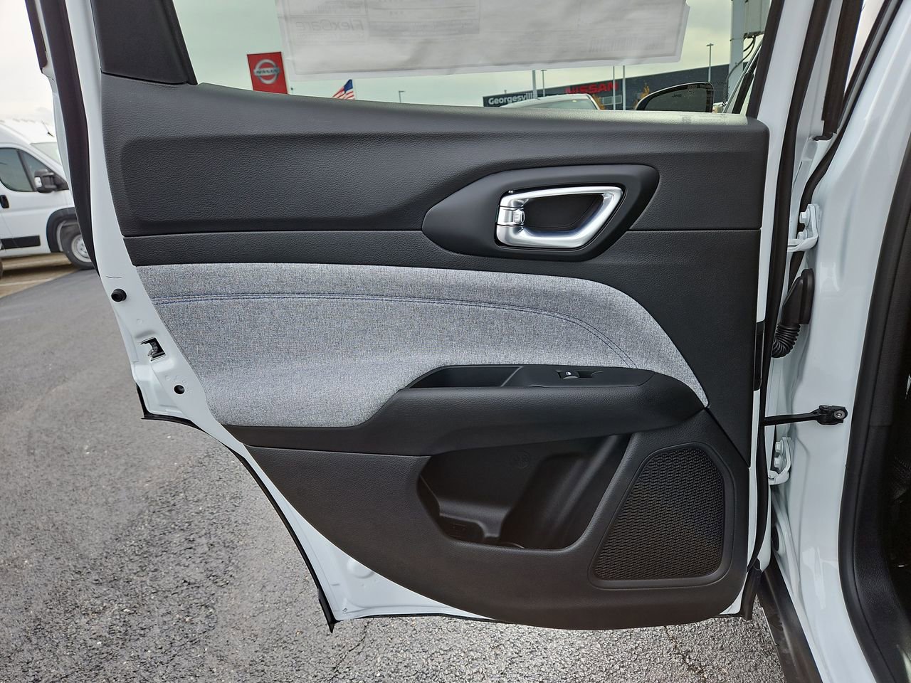 New 2026 Jeep Compass Latitude image 13