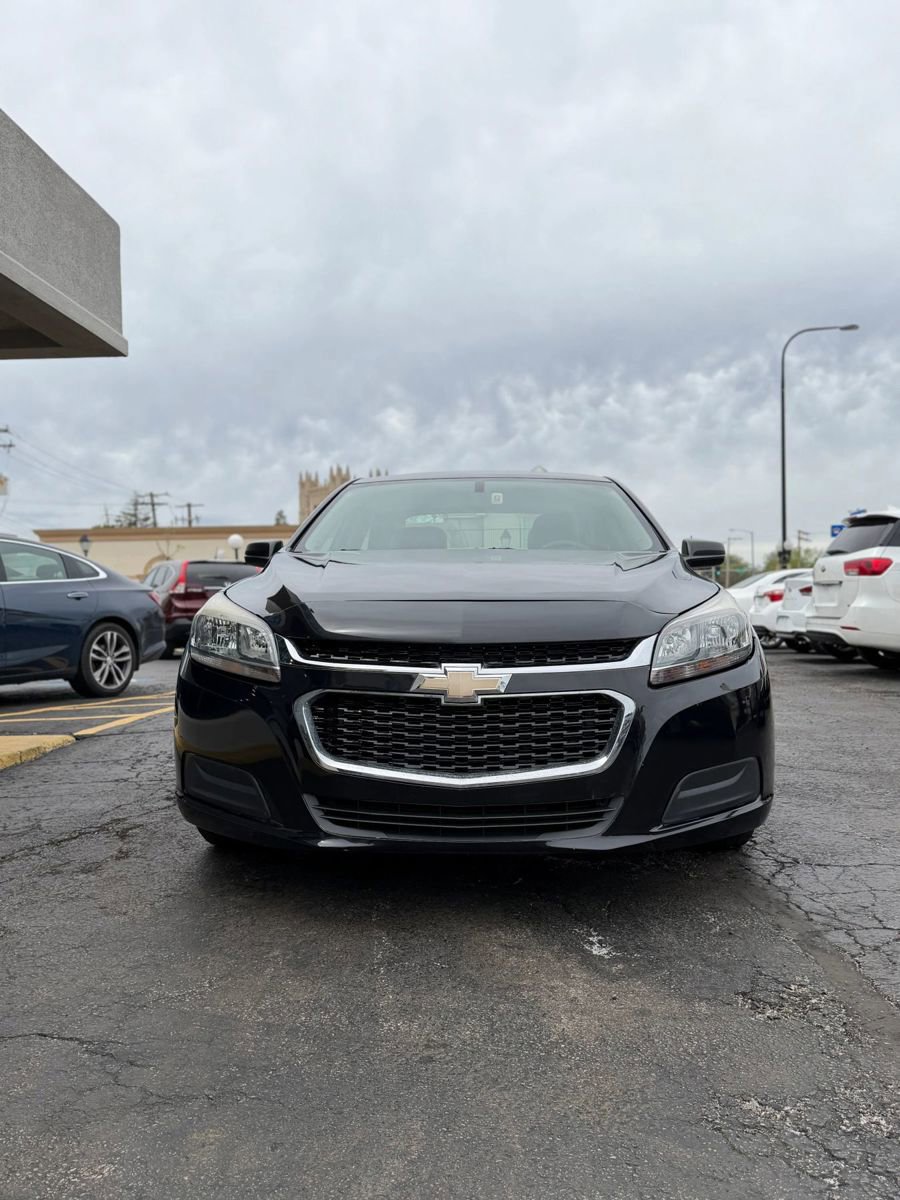 Used 2015 Chevrolet Malibu LS FWD image 2