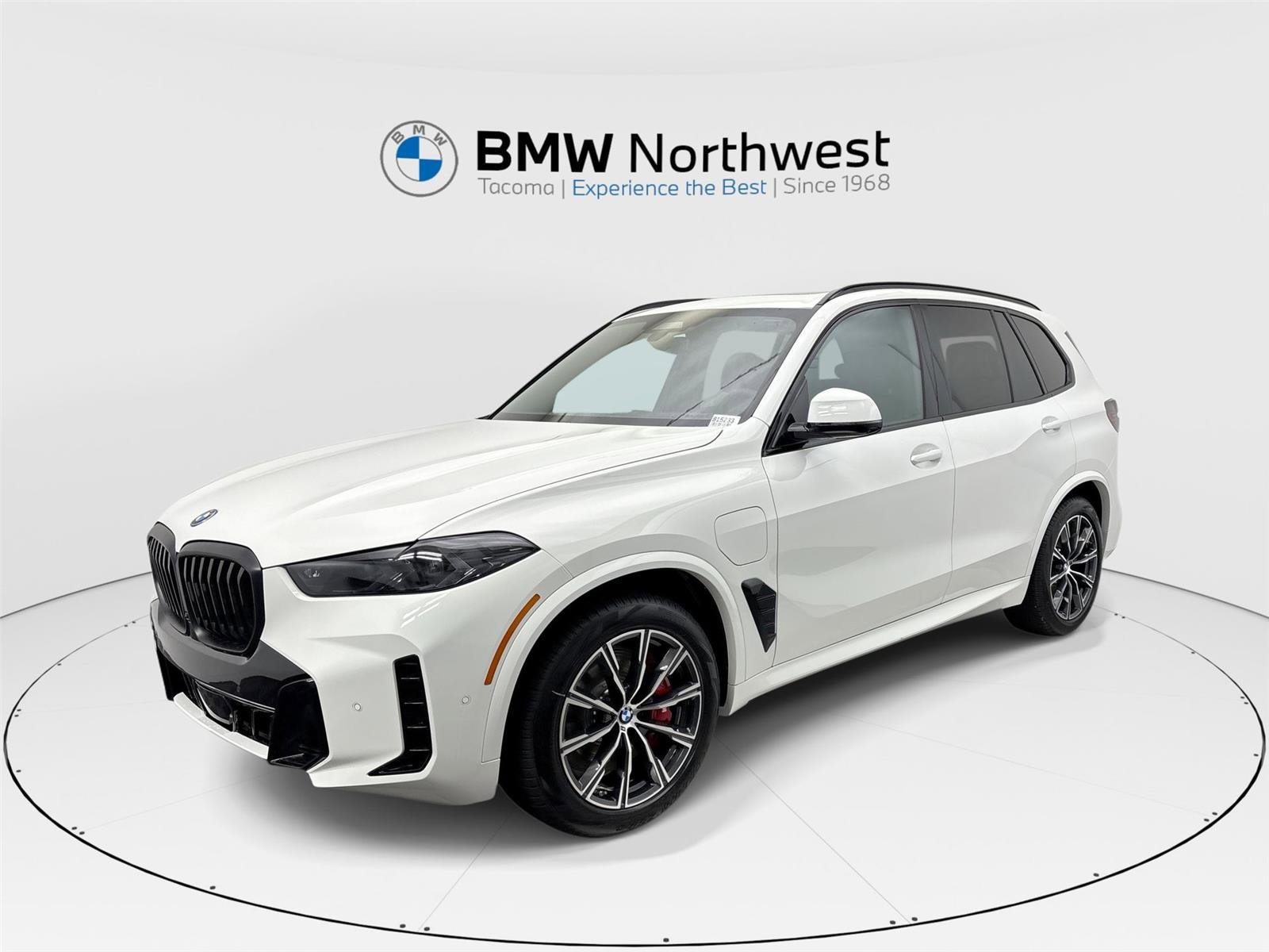 New 2026 BMW X5 xDrive50e image 1