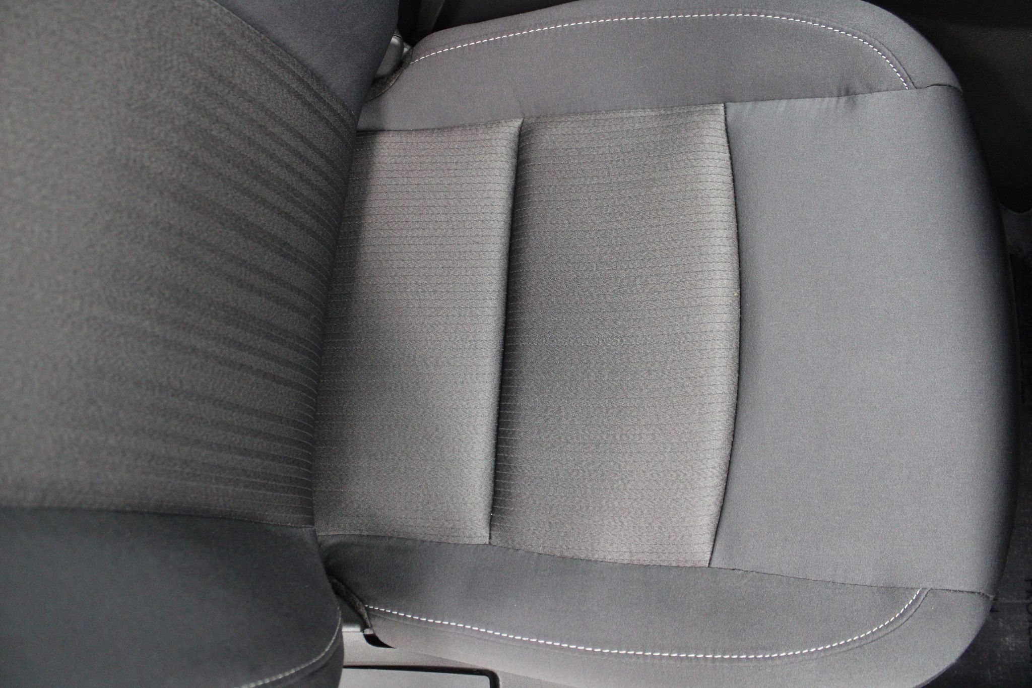 Used 2025 Nissan Altima 2.5 S FWD image 26