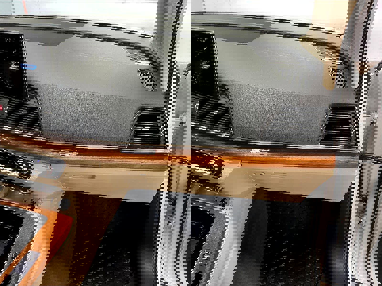 Used 2023 Audi Q5 2.0T Premium Plus w/ Premium Plus Package image 16