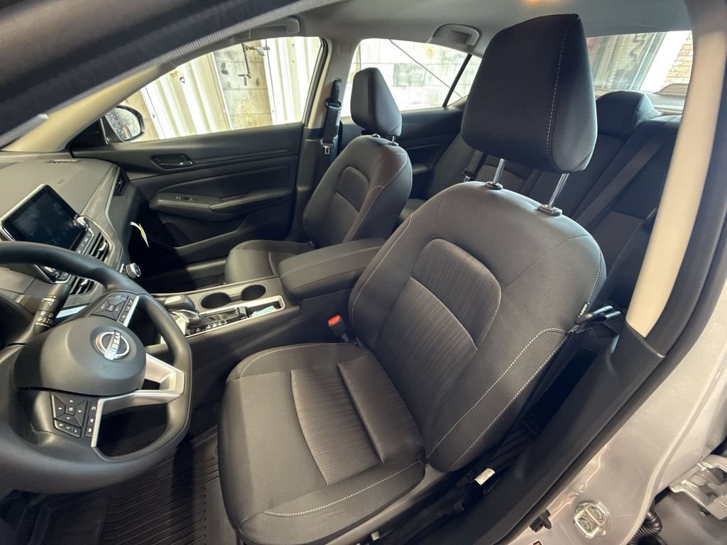 New 2026 Nissan Altima 2.5 SV FWD image 13