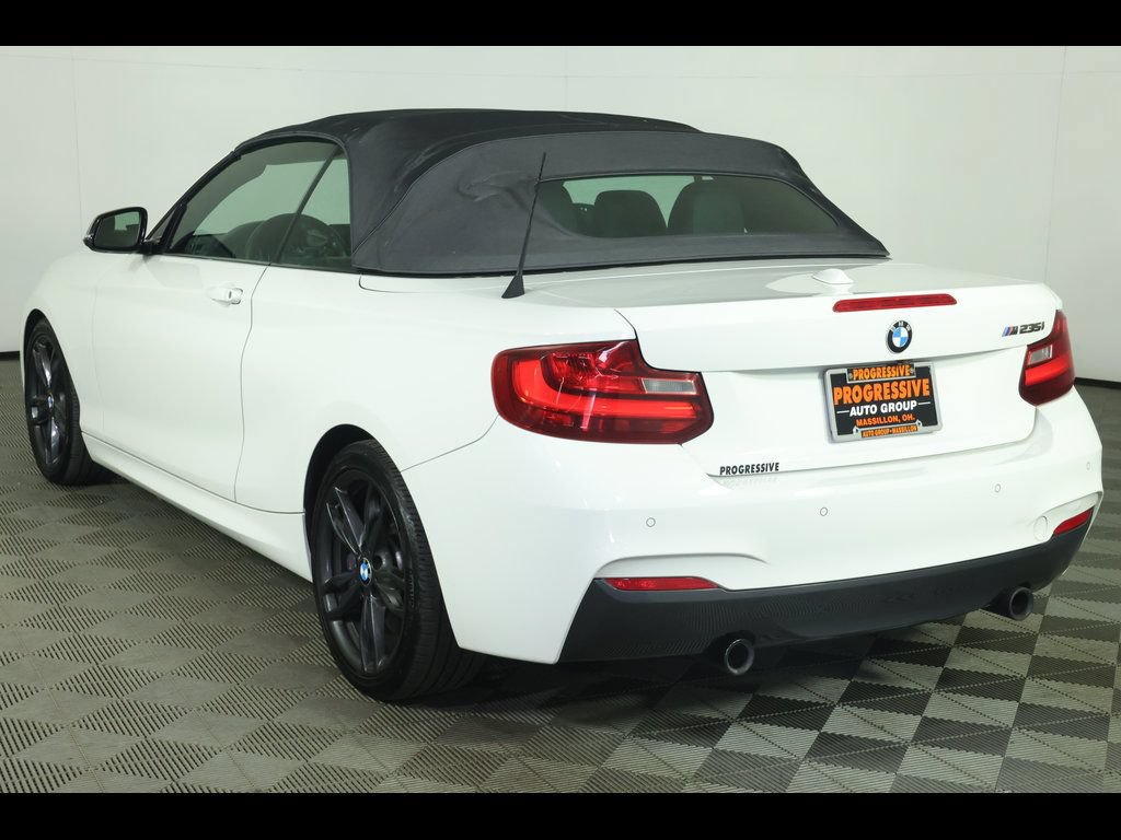 Used 2016 BMW M235i Convertible RWD image 13