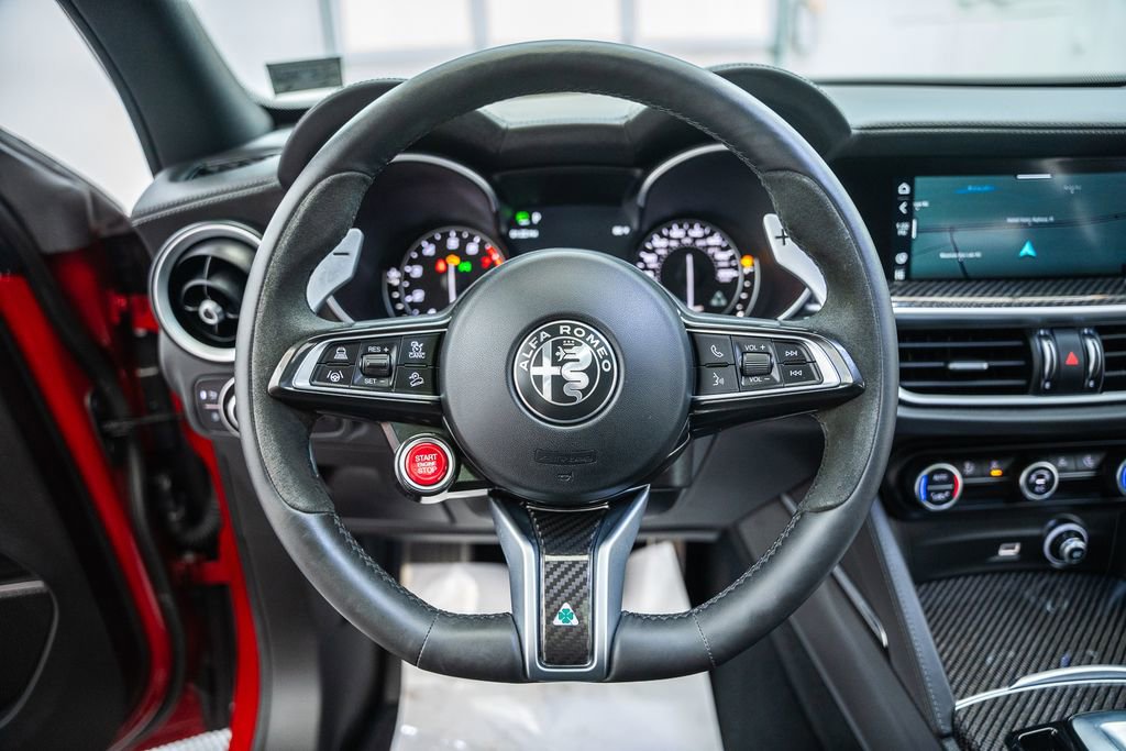 Used 2023 Alfa Romeo Stelvio Quadrifoglio w/ Active Assist Plus Package AWD/4WD image 34