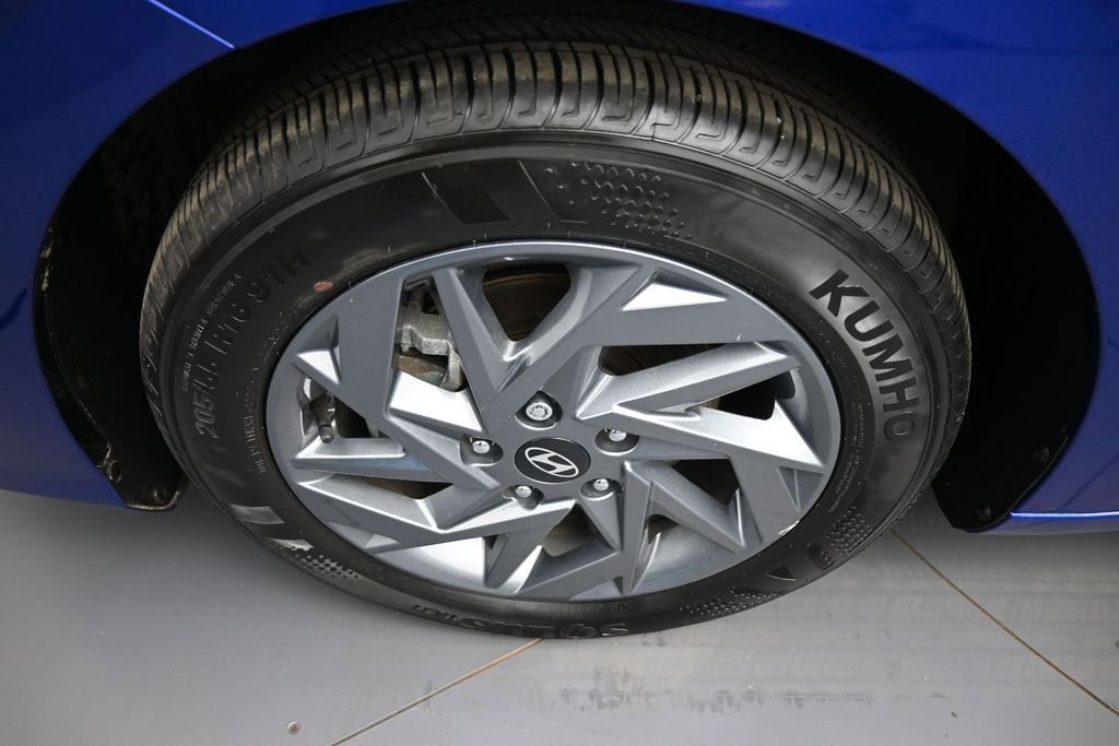 Certified 2024 Hyundai Elantra SEL FWD image 14
