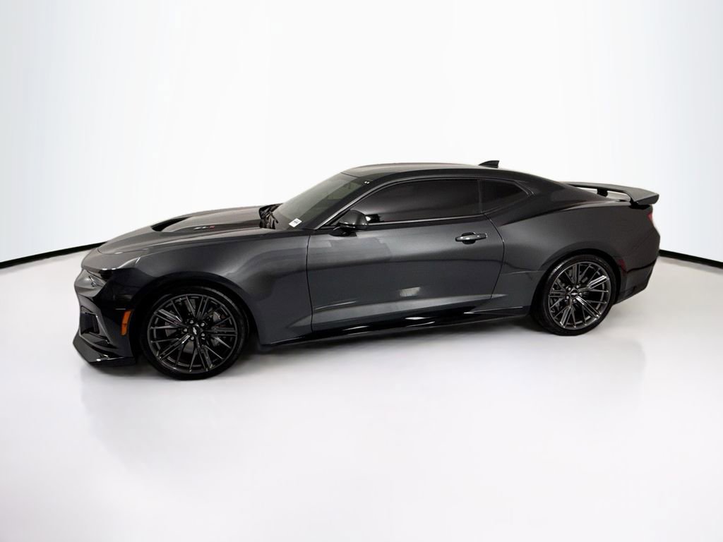Used 2018 Chevrolet Camaro ZL1 RWD image 8