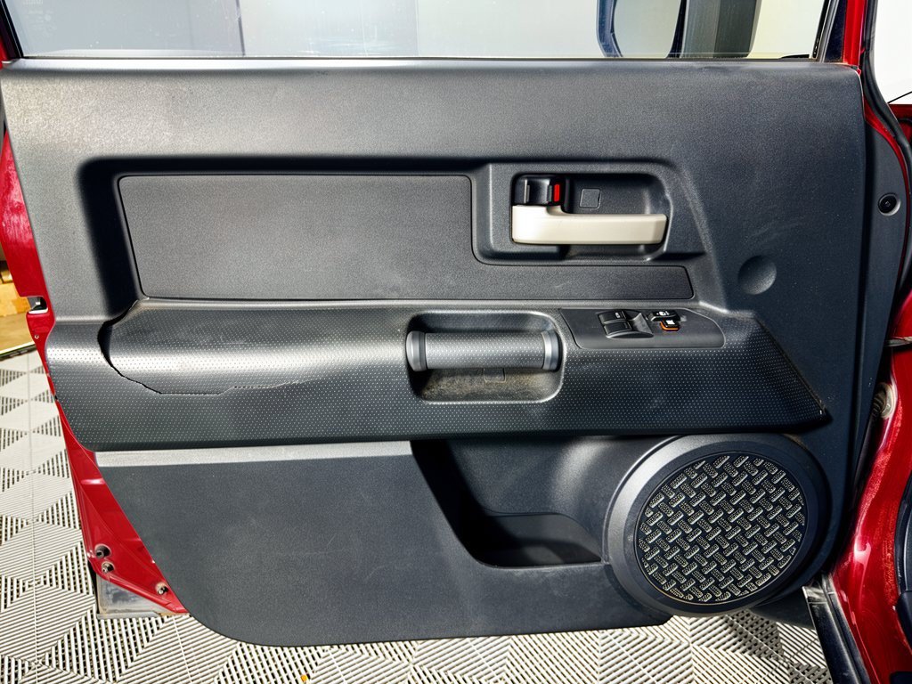 Used 2008 Toyota FJ Cruiser 2WD image 14