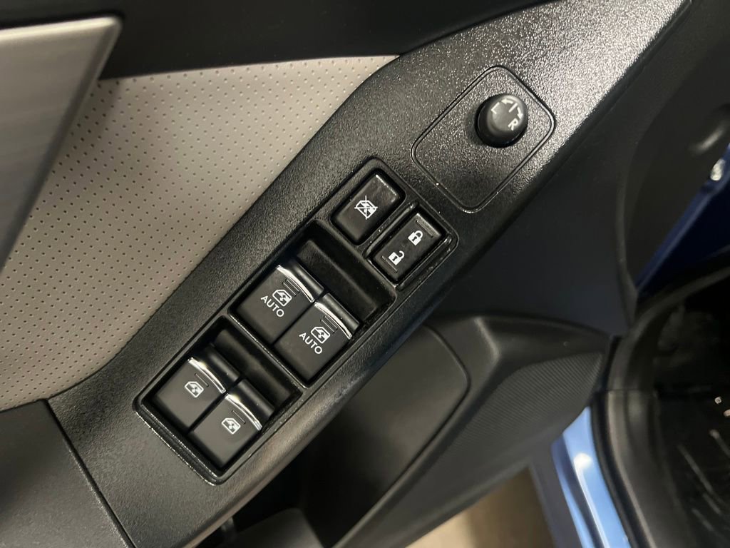 Used 2017 Subaru Forester 2.5i Limited w/ Protection Package #2 image 13