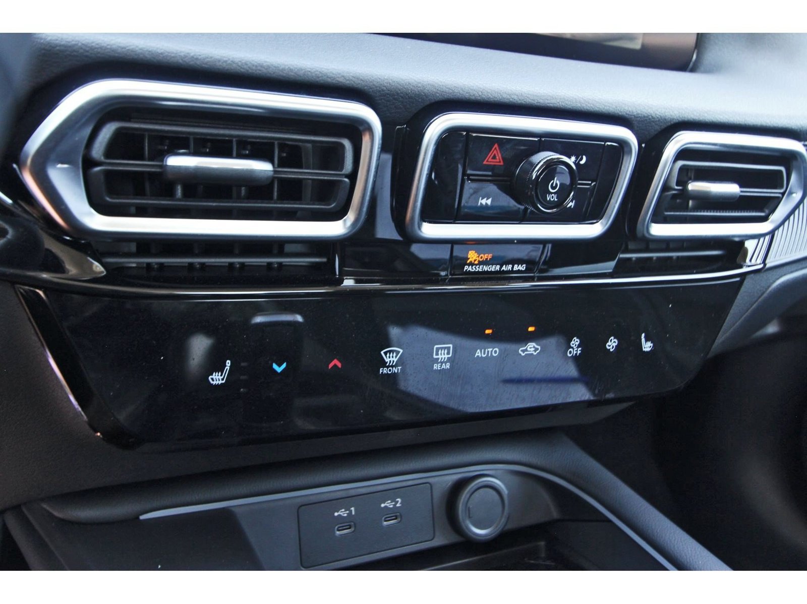 Certified 2026 Nissan Sentra SV w/ SV Convenience Package FWD image 40