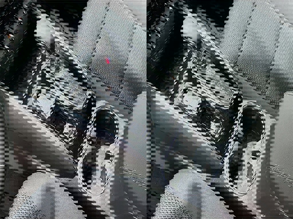 New 2026 GMC Canyon Elevation w/ Convenience Package image 17