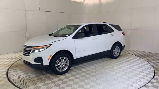 Used 2024 Chevrolet Equinox LS w/ LS Convenience Package AWD/4WD image 7