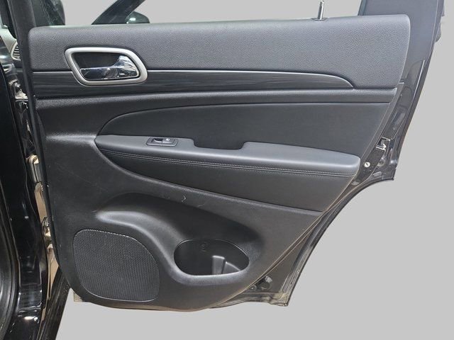 Used 2021 Jeep Grand Cherokee Laredo X image 13