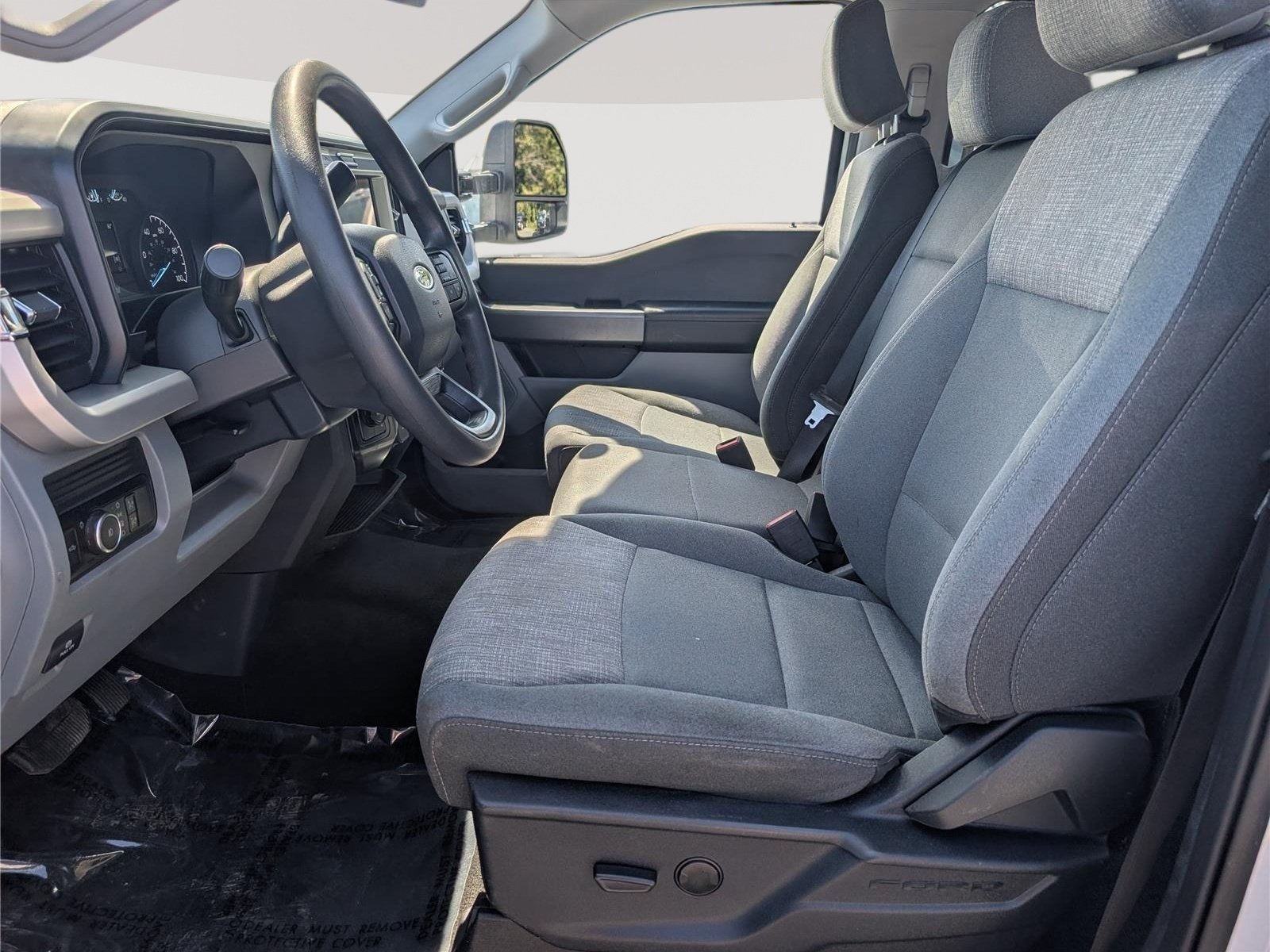 Used 2025 Ford F350 XLT AWD/4WD image 16