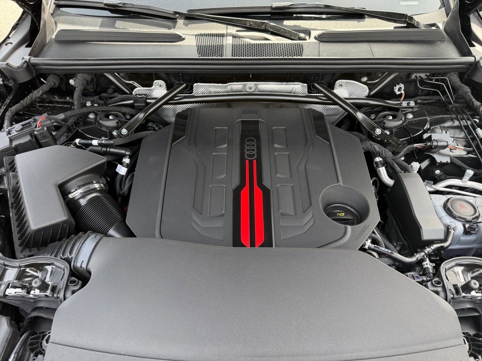 New 2026 Audi SQ5 Premium Plus image 16