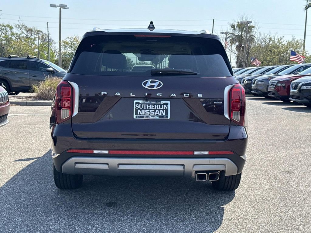 Used 2024 Hyundai Palisade Limited image 5