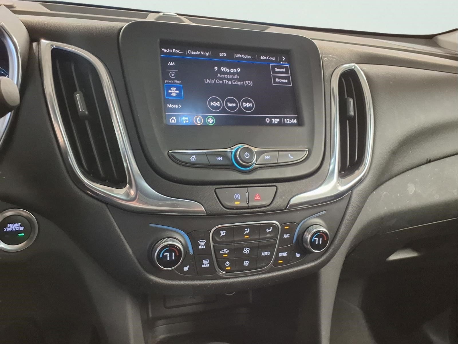 Certified 2024 Chevrolet Equinox LT FWD image 12