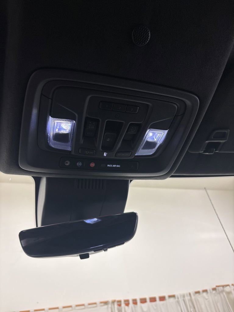 New 2024 GMC Sierra 1500 AT4X w/ AT4X AEV Edition AWD/4WD image 16