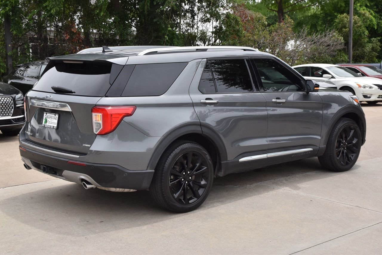 Used 2023 Ford Explorer Platinum w/ Technology Package RWD image 7