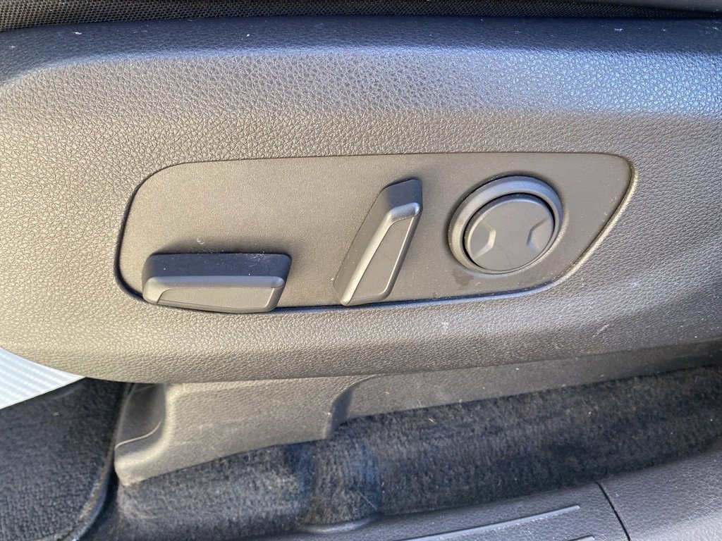 Certified 2022 Kia Carnival LX image 25